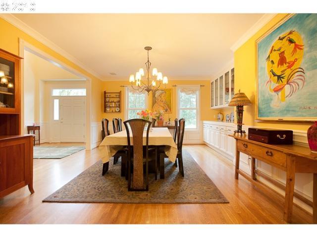 11270 South Military Road Portland, OR 97219 - Photo 2 of 16 Gallery Image 2