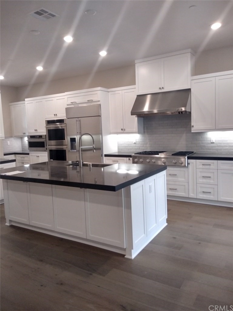 118 Drama Irvine, CA 92618 - Photo 4 of 5