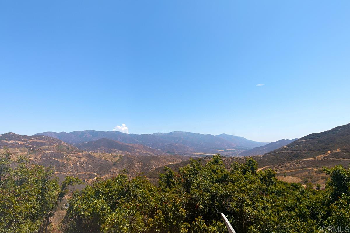 307 Rainbow Crest Road Fallbrook, CA 92028 - Photo 14 of 25