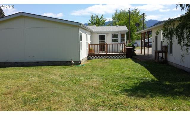 476 East 4th Avenue Riddle, OR 97469 - Photo 11 of 15
