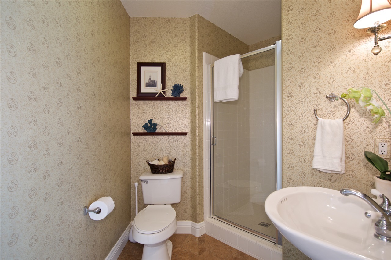 1046 Turnstone Road Carlsbad, CA 92011 - Photo 23 of 25 Downstairs Bath with Shower