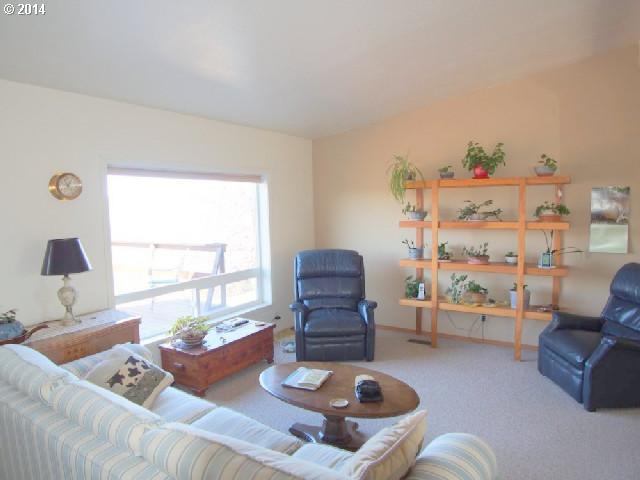 5750 Cherry Heights Road The Dalles, OR 97058 - Photo 5 of 16 Gallery Image 5