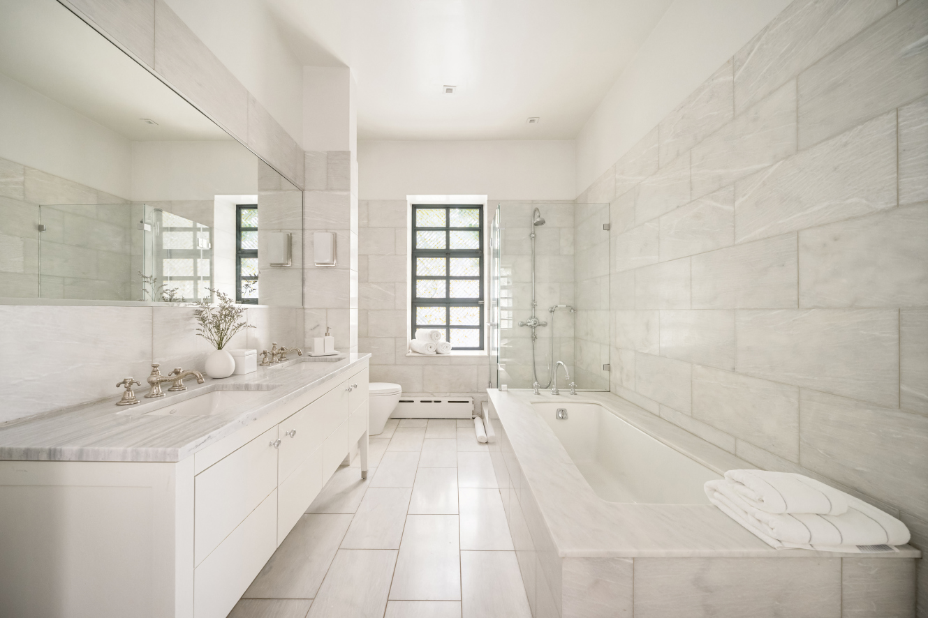 134 Charles Street, Unit The Flat Manhattan, NY 10014 - Photo 8 of 10