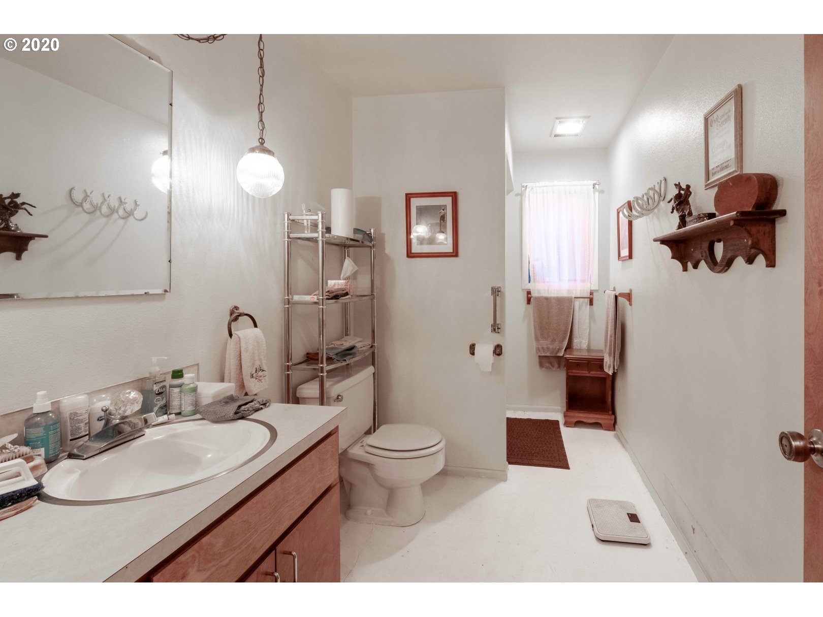 30061 Ingram Road Lebanon, OR 97355 - Photo 17 of 32 Gallery Image 17