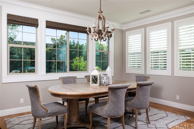 261 Barnes Road Tustin, CA 92782 - Photo 11 of 31