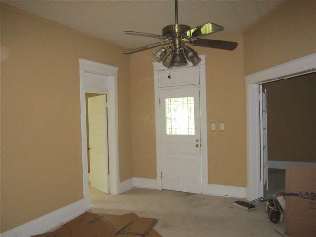 213 Williams Street Ripley, TN 38063 - Photo 7 of 10 foyer