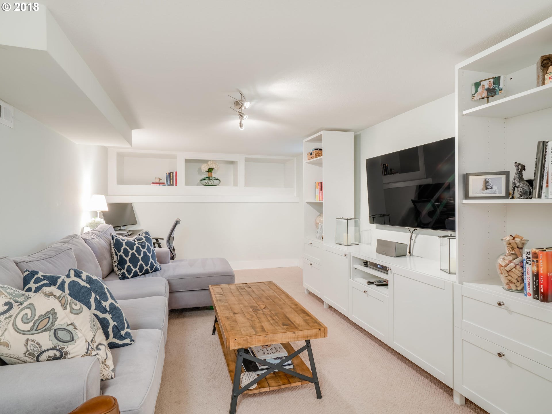 3057 Southwest Flower Terrace Portland, OR 97239 - Photo 21 of 30 Gallery Image 21
