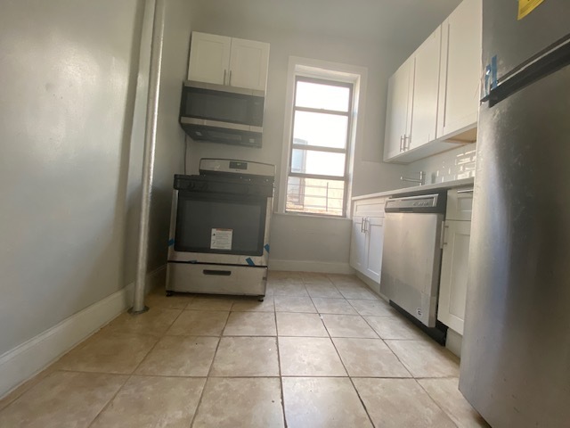 573 West 159th Street, Unit 17 Manhattan, NY 10032 - Photo 4 of 6