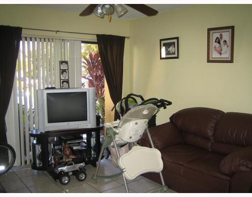 15560 Southwest 80th Street, Unit K103 Miami, FL 33193 - Photo 3 of 12