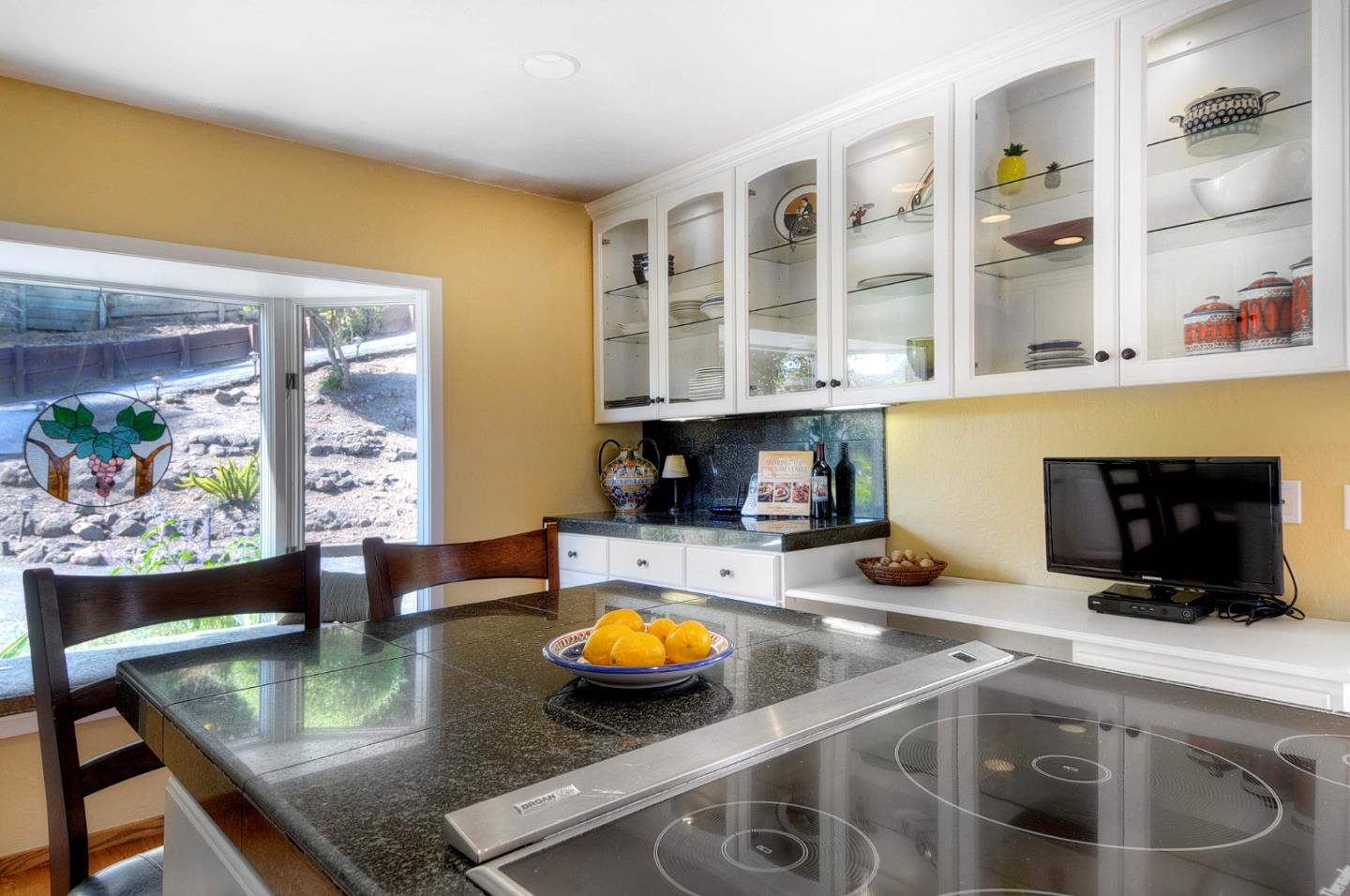 3236 Upper Lock Avenue Belmont, CA 94002 - Photo 6 of 32