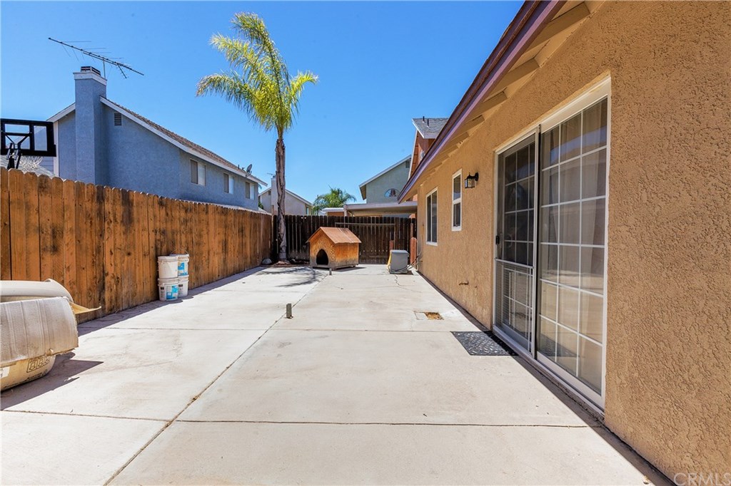 129 Avocado Avenue Perris, CA 92571 - Photo 17 of 18