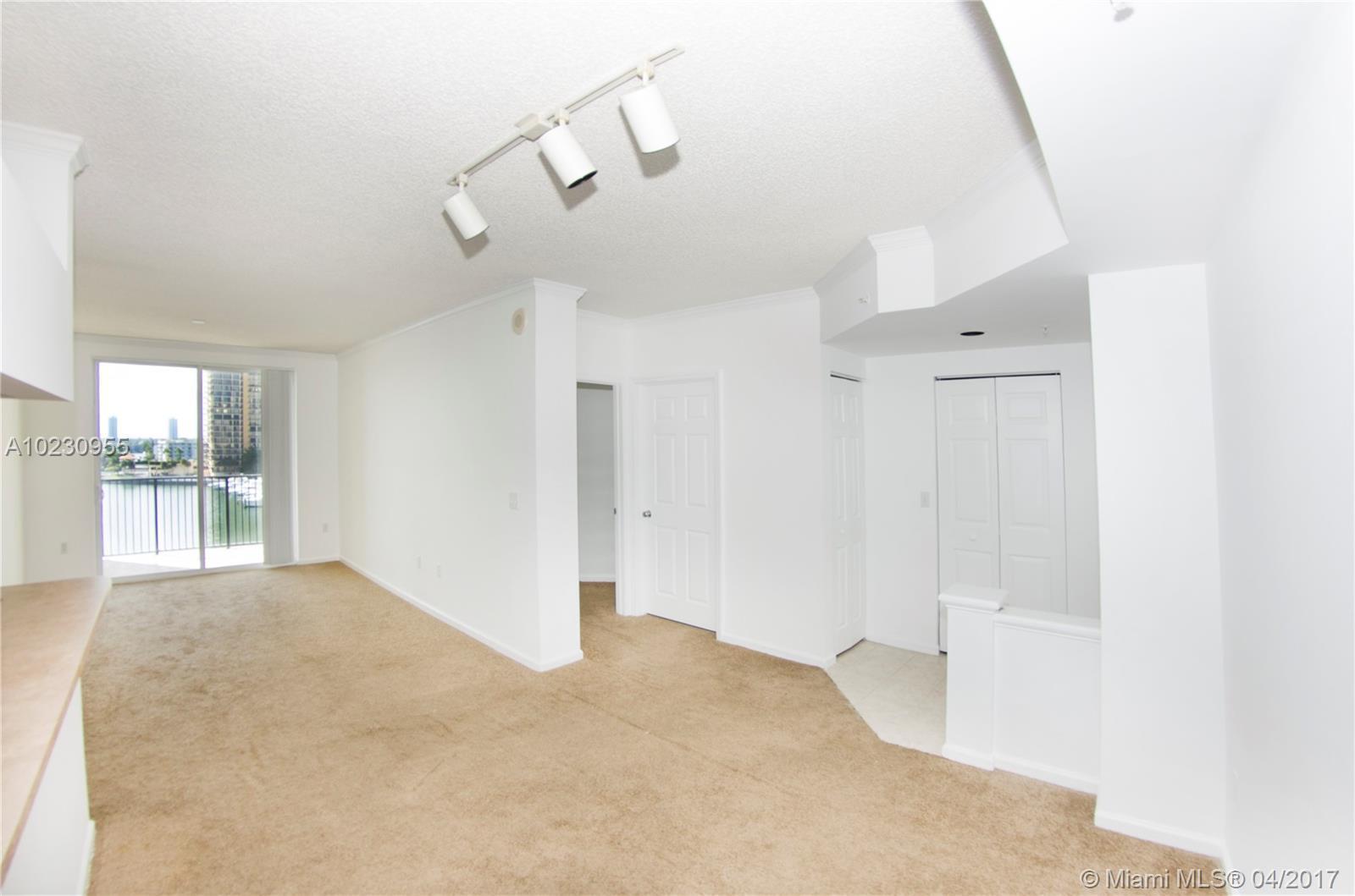 17150 North Bay Road, Unit 2708 Sunny Isles Beach, FL 33160 - Photo 18 of 35