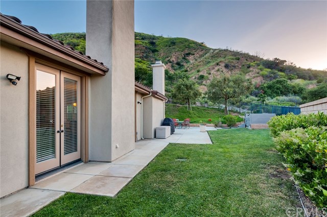 1740 Oakridge Drive Corona, CA 92882 - Photo 17 of 45