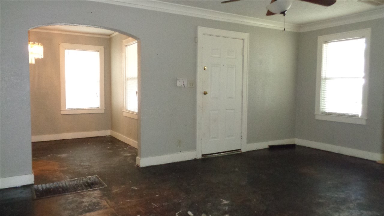 615 Spring Street Memphis, TN 38112 - Photo 3 of 18