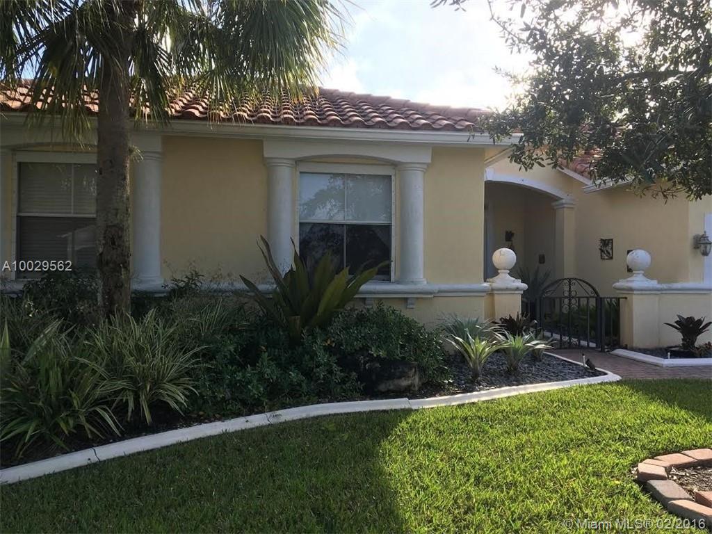 Encantada Pembroke Pines, FL 33029 - Photo 4 of 33