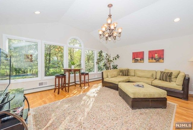 27 Rutland Road Glen Rock, NJ 07452 - Photo 5 of 21