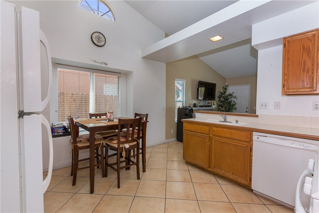 129 Avocado Avenue Perris, CA 92571 - Photo 10 of 18