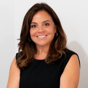 Esti Winkler's Profile Photo