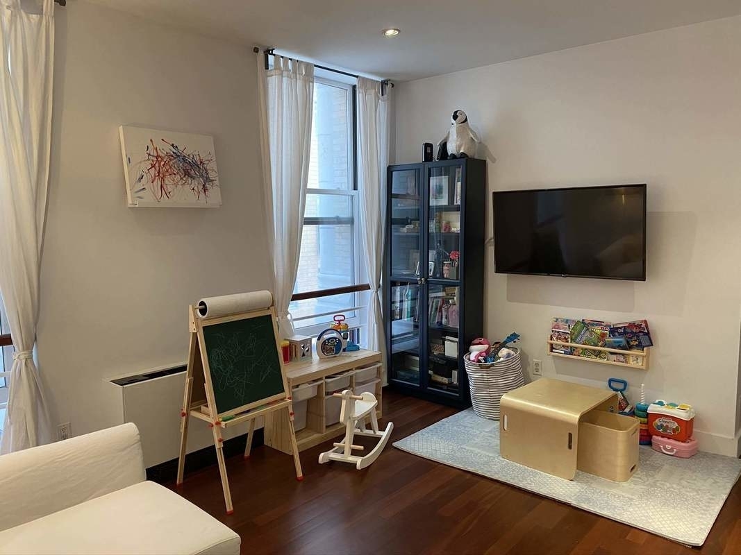 166 Montague Street, Unit 3C Brooklyn, NY 11201 - Photo 7 of 14