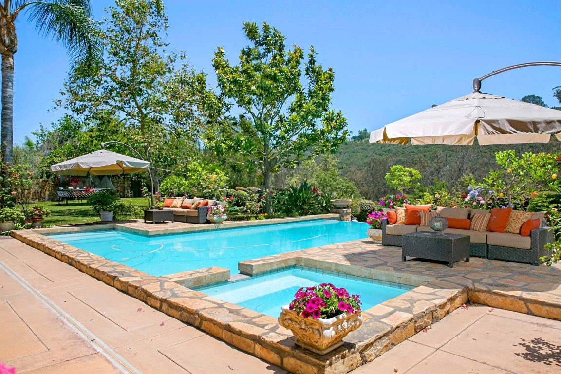6735 Poco Lago Rancho Santa Fe, CA 92067 - Photo 10 of 19