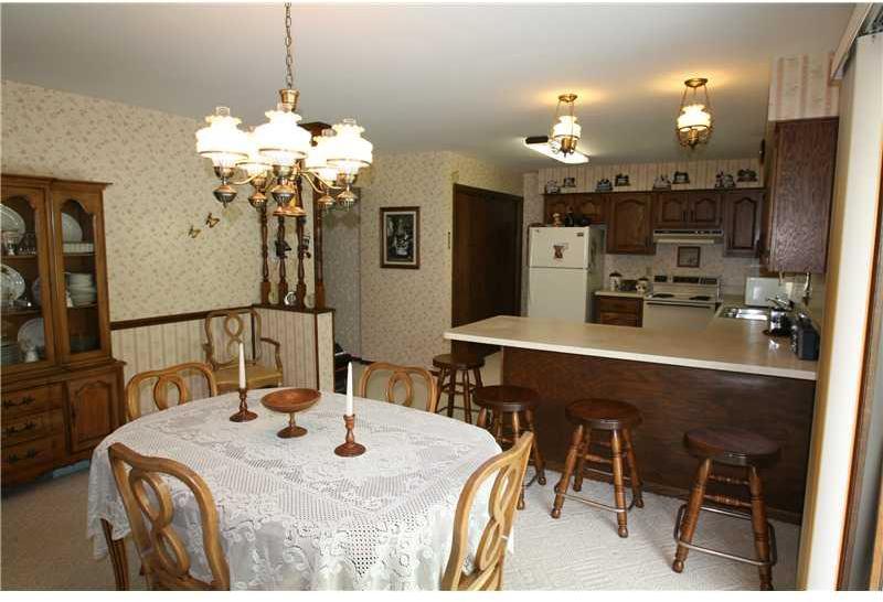 605 Cameron Road New Castle, PA 16101 - Photo 4 of 19
