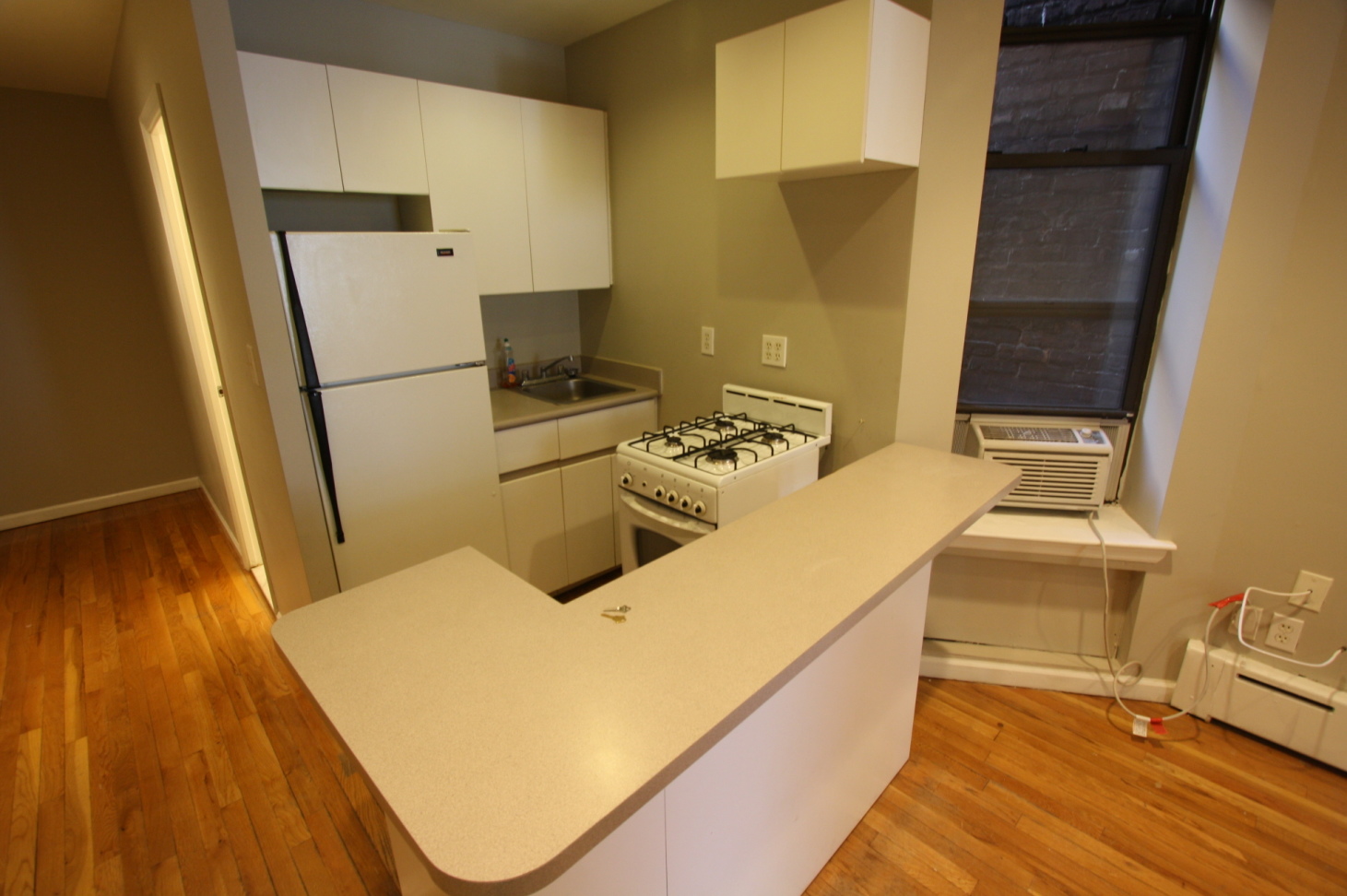 423 East 75th Street, Unit 3A Manhattan, NY 10021 - Photo 1 of 5