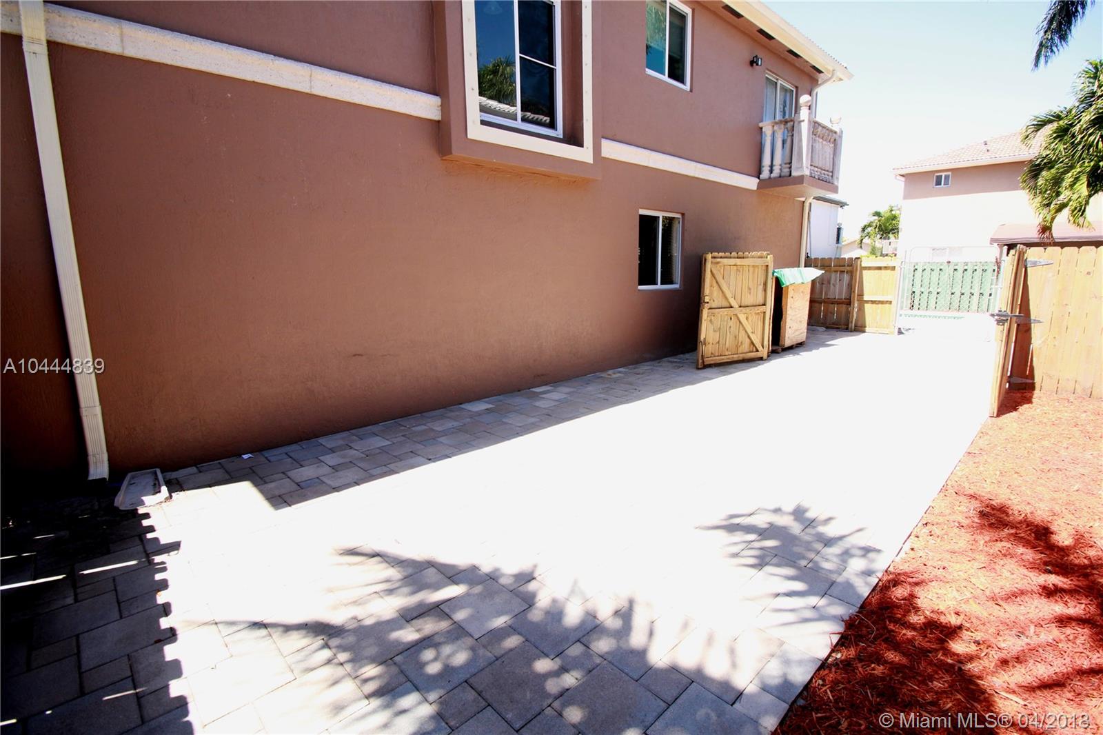 14459 Southwest 40th Street Miami, FL 33185 - Photo 18 of 22