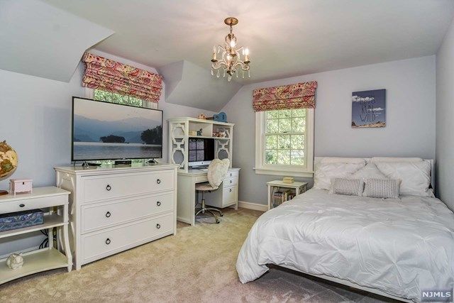 756 Belmont Road Ridgewood, NJ 07450 - Photo 19 of 25