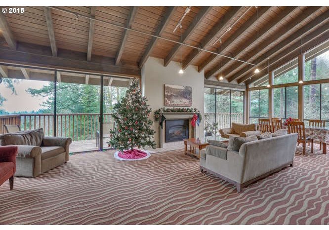 7722 Southwest Barnes Road, Unit B Portland, OR 97225 - Photo 13 of 15 Gallery Image 13