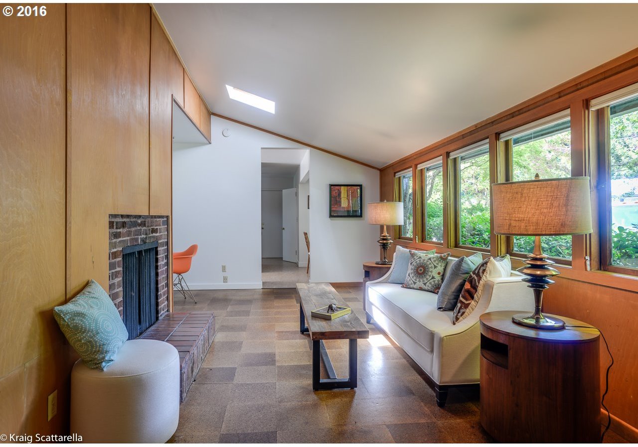 6216 Southwest Hamilton Street Portland, OR 97221 - Photo 12 of 32 Gallery Image 12