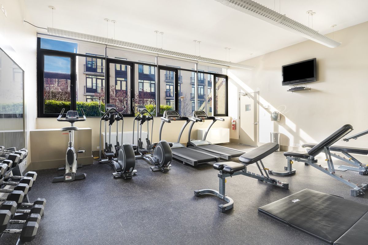 125 North 5th Street, Unit 3D Brooklyn, NY 11249 - Photo 5 of 9