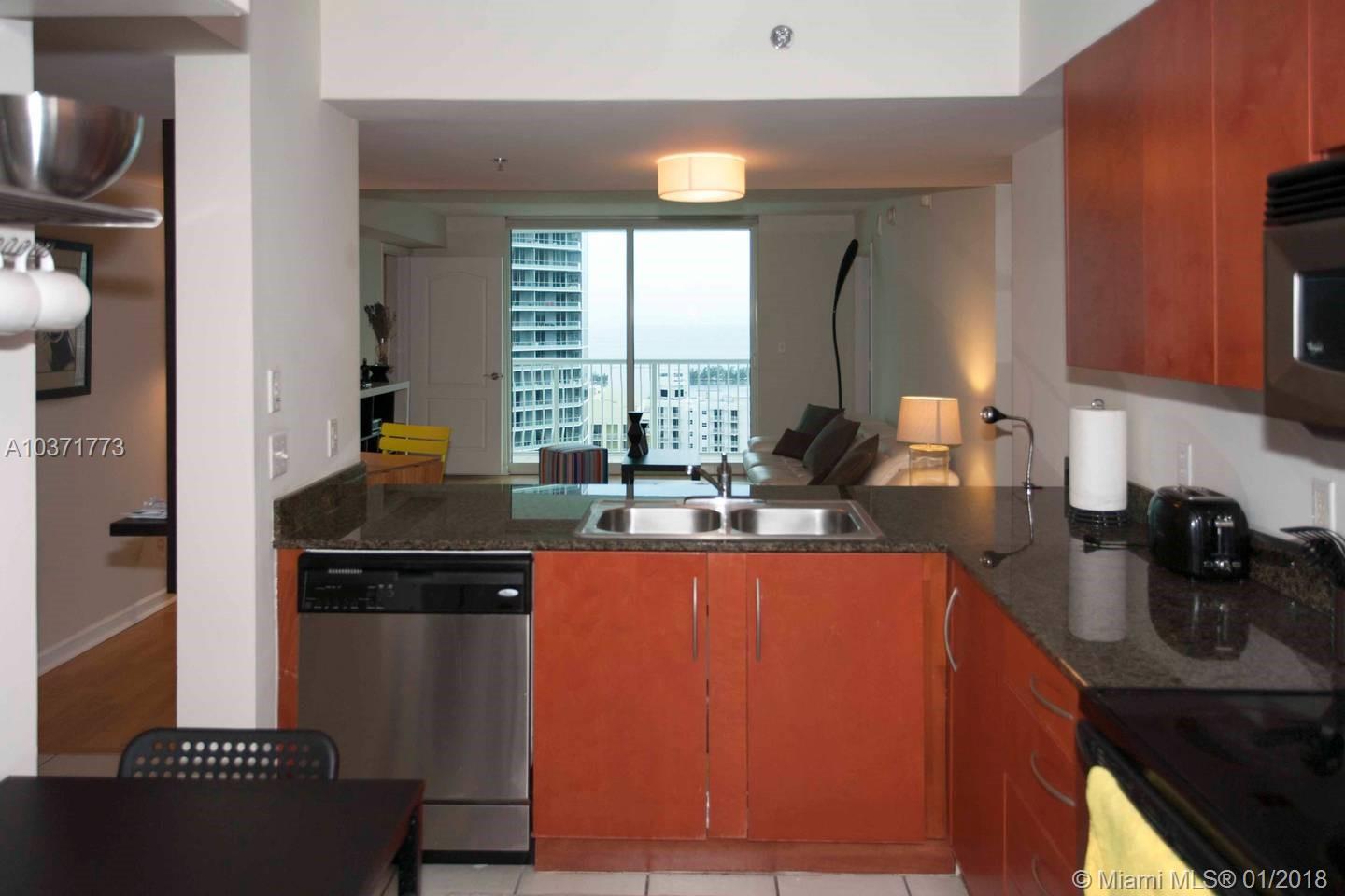 1200 Brickell Bay Drive, Unit 3915 Miami, FL 33131 - Photo 15 of 40