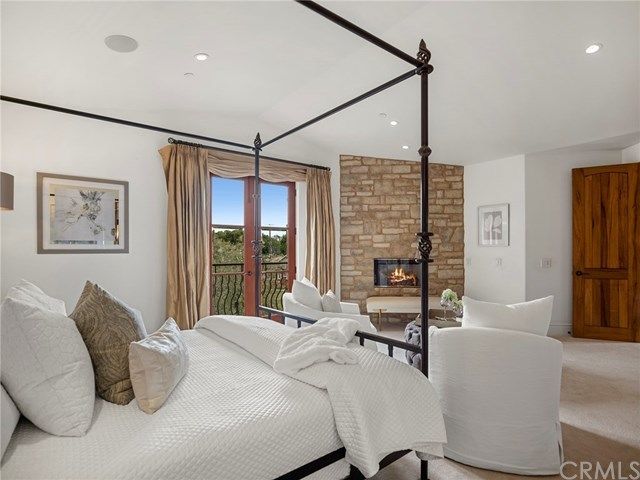 $2,842,000 | 511 Fullerton Avenue, Newport Beach, CA 92663