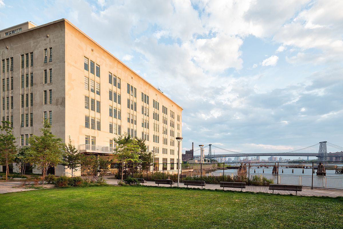 Austin Nichols 184 Kent Ave, Brooklyn, NY 11249 - Photo 27 of 33