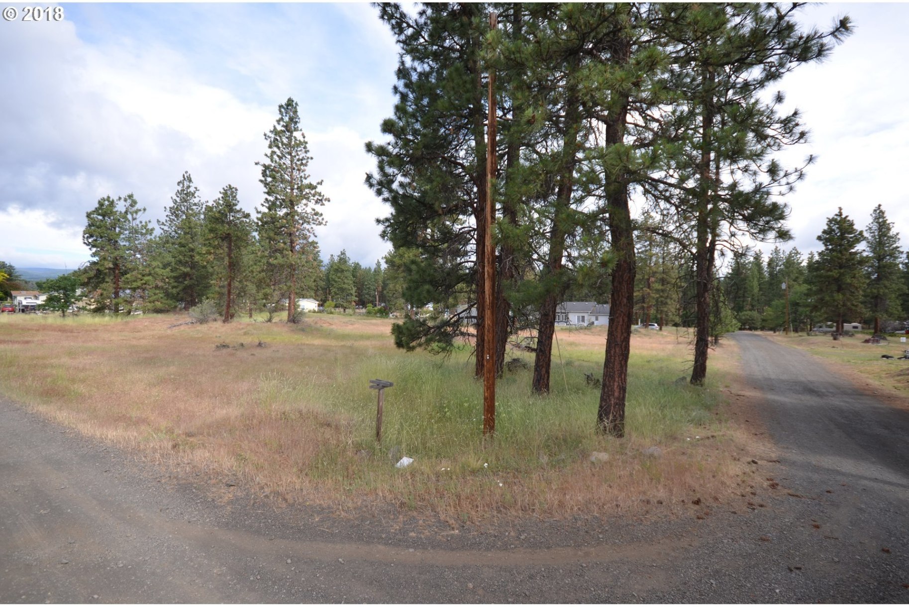 243 South Mike Road Tygh Valley, OR 97063 - Photo 6 of 18 Gallery Image 6