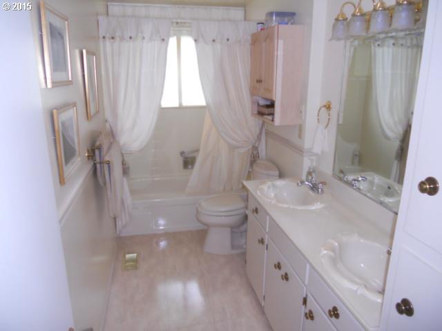 1119 Princeton Road Woodburn, OR 97071 - Photo 7 of 14 Gallery Image 7