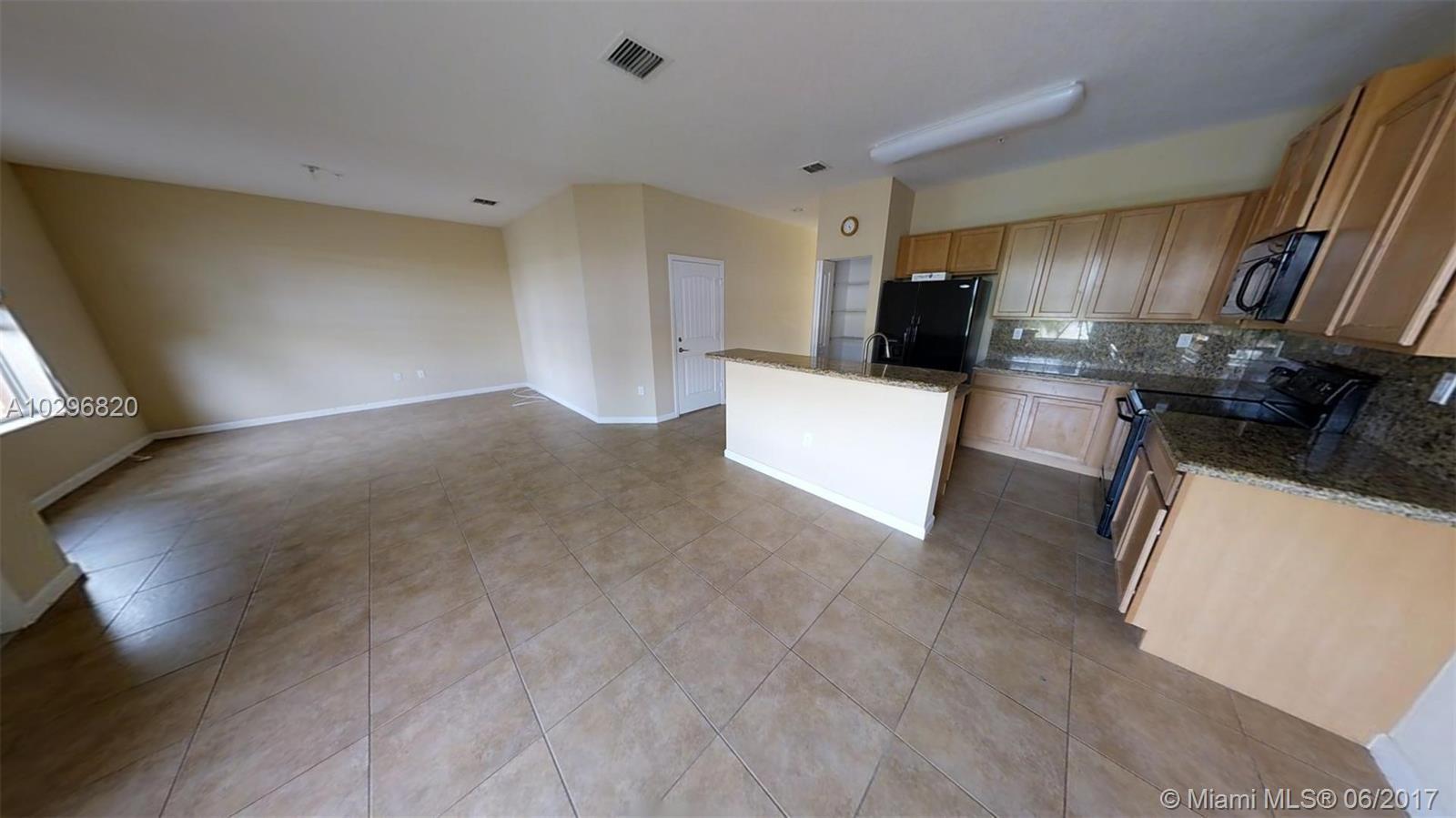 203 Southwest 7th Street, Unit 203 Pompano Beach, FL 33060 - Photo 16 of 16