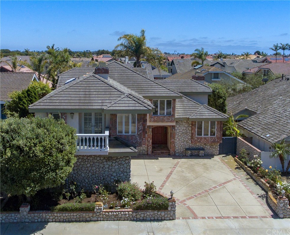 16282 Typhoon Lane Huntington Beach, CA 92649 - Photo 2 of 39