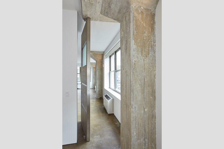 25 North Moore Street, Unit 10B Manhattan, NY 10013 - Photo 2 of 19