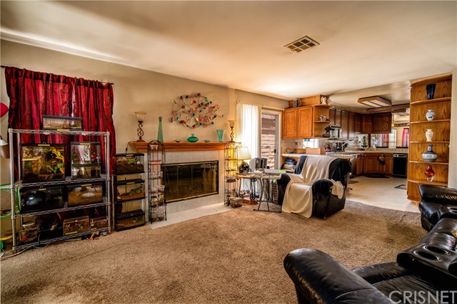 7363 Bothwell Road Reseda, CA 91335 - Photo 5 of 21