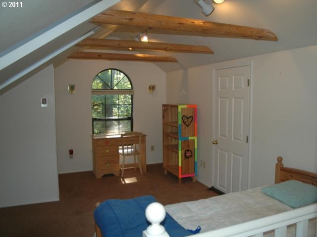 18595 Southwest Forest Park Road Hillsboro, OR 97123 - Photo 2 of 16 Gallery Image 2