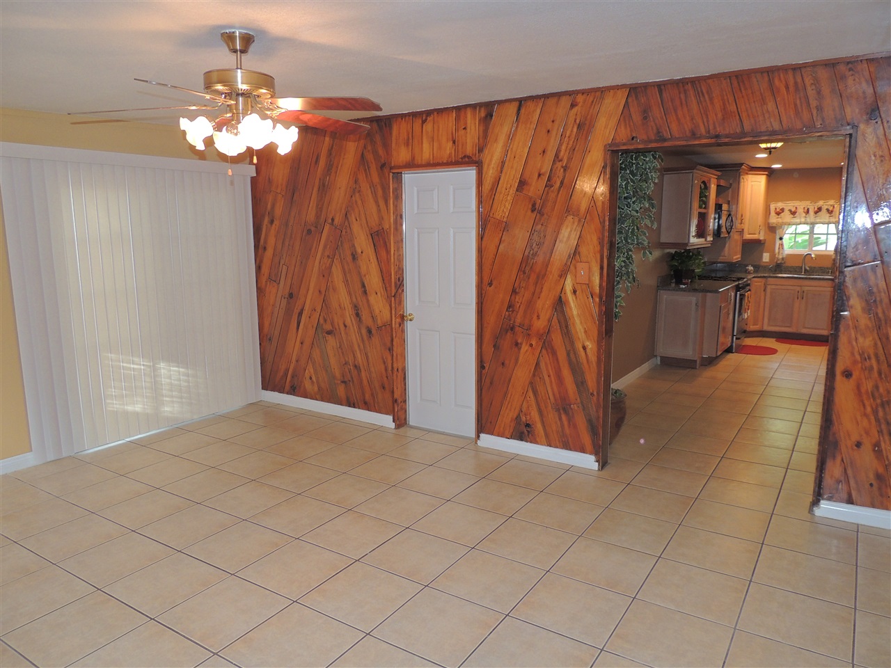 9356 Pike Road Santee, CA 92071 - Photo 8 of 25