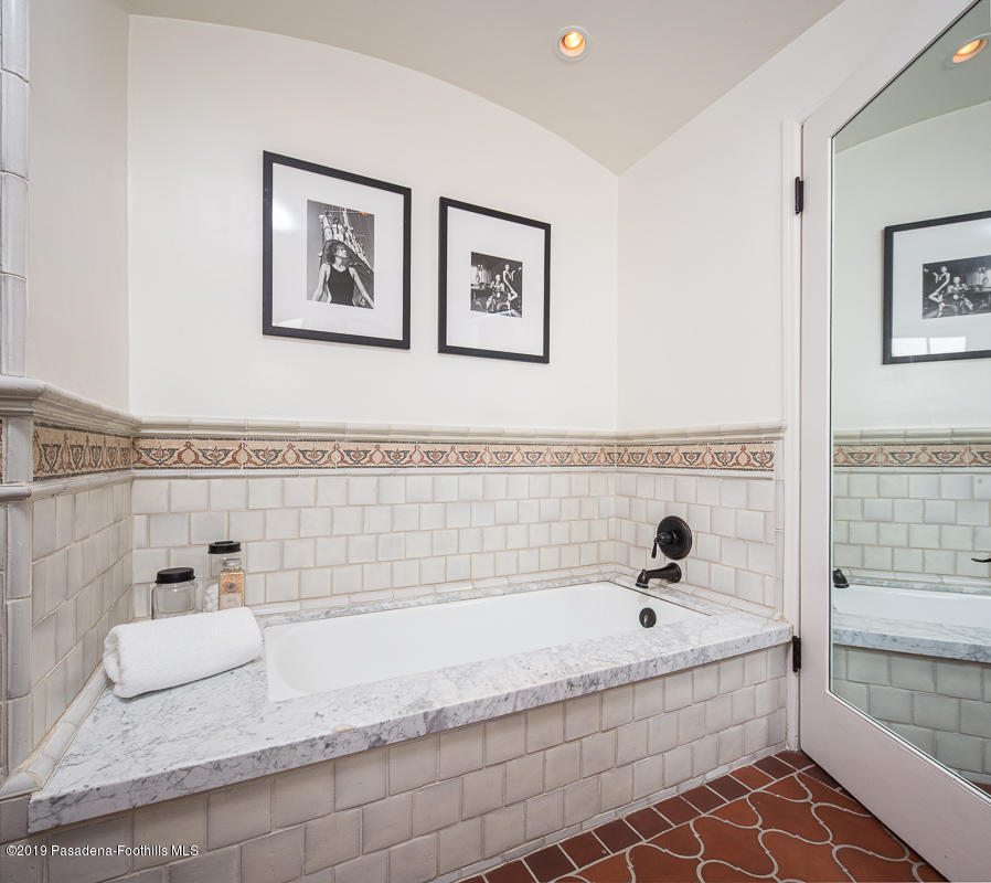 250 Hillside Road South Pasadena, CA 91030 - Photo 43 of 70