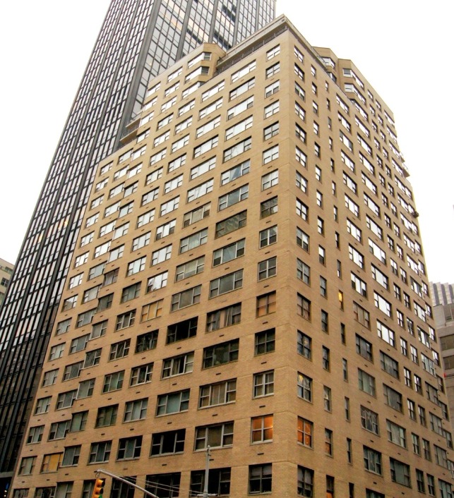 77 West 55th Street, Unit 11G Manhattan, NY 10019 - Photo 5 of 7