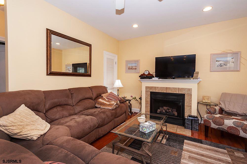 809 Park Ridge Road, Unit 1 Ocean City, NJ 08226 - Photo 3 of 25 Gallery Image 3