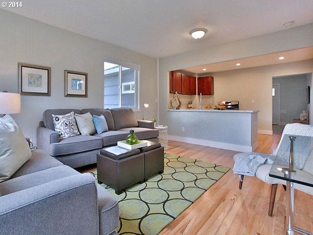 5312 Southeast Rural Street Portland, OR 97206 - Photo 4 of 16 Gallery Image 4