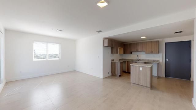 $2,100 | 6001 West Flagler Street, Unit 301, Miami, FL 33144