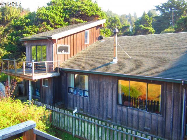 34734 Ophir Road Gold Beach, OR 97444 - Photo 5 of 16 Gallery Image 5