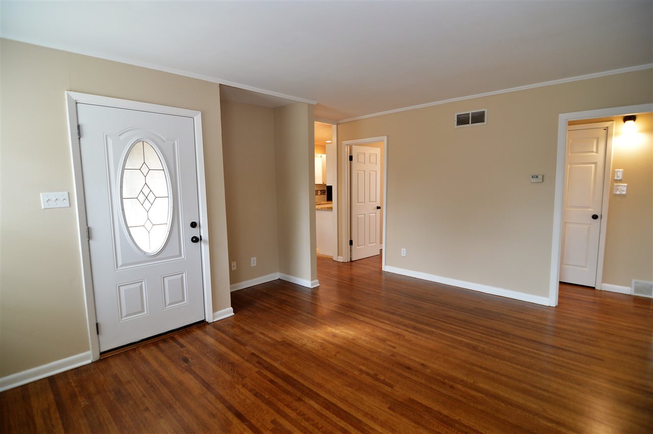 1517 Raymore Road Memphis, TN 38117 - Photo 13 of 20