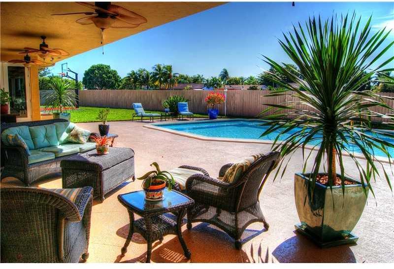 11020 Southwest 139th Road Miami, FL 33176 - Photo 28 of 31